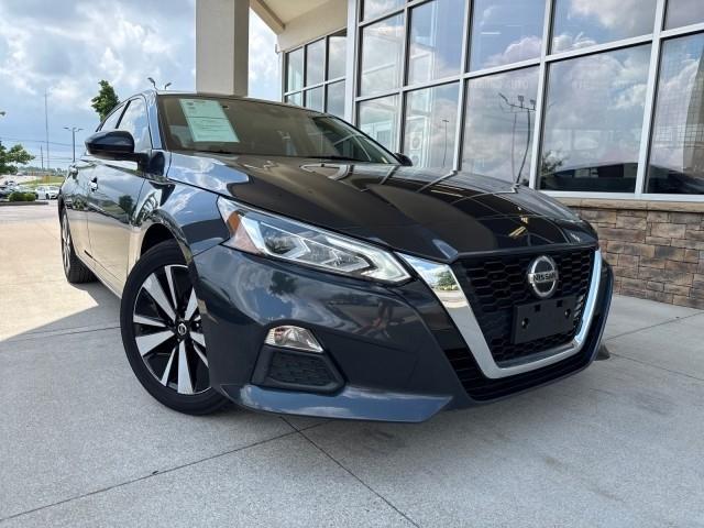 Nissan Altima  2022
