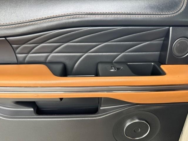 Ford Expedition  2023