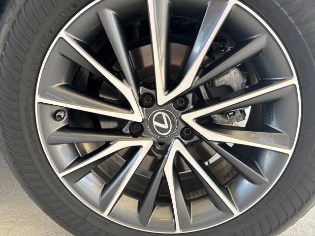 Lexus NX 250  2023