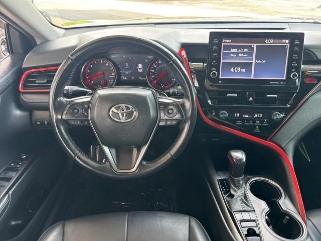 Toyota Camry  2021