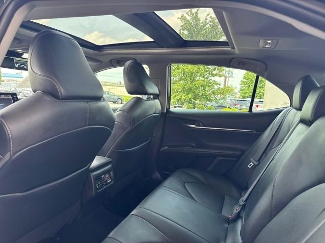 Toyota Camry  2021