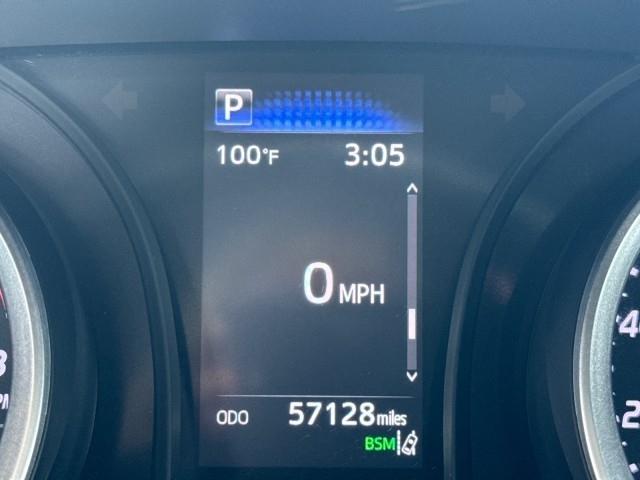 Toyota Camry  2022