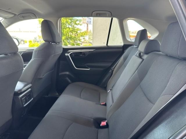 Toyota RAV4 LE 2025