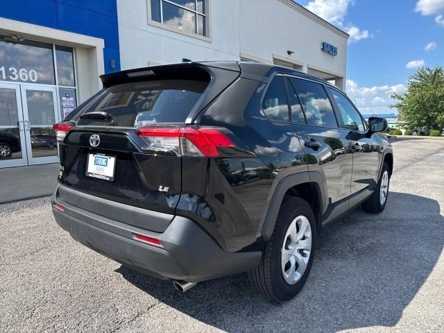 Toyota RAV4 LE 2025