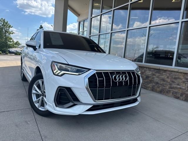 2023 Audi Q3 S line Premium