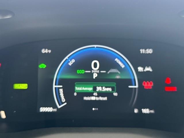 Toyota Camry Hybrid  2025