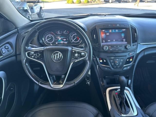 Buick Regal 4dr Sdn Custom 2015