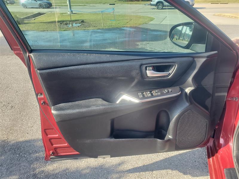 Toyota Camry XLE 2017