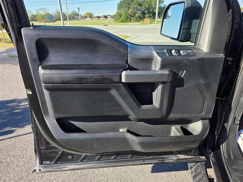 Ford F-150 Lariat SuperCrew 5.5-ft. Bed 2WD 2016