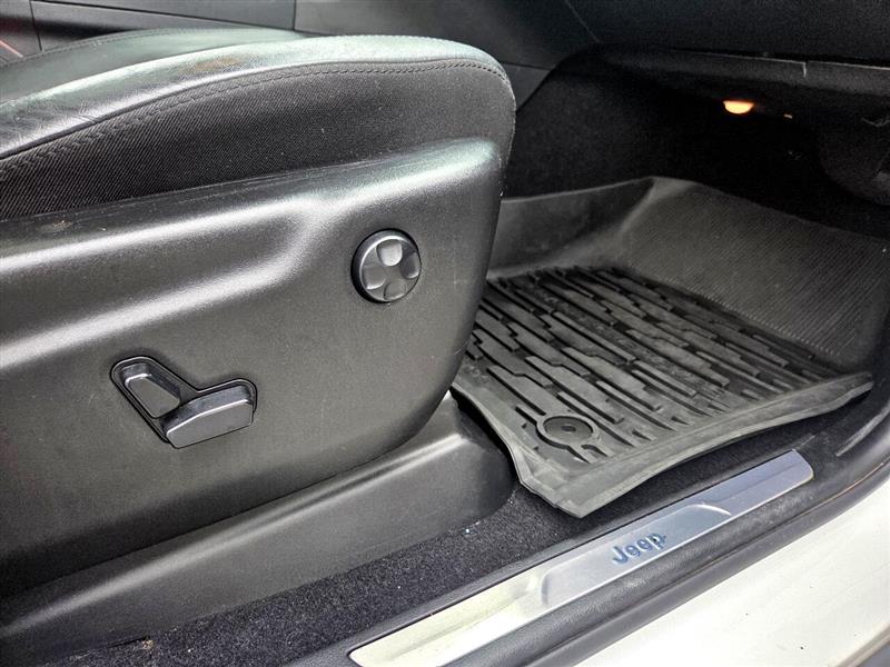 Jeep Grand Cherokee Limited 2WD 2019