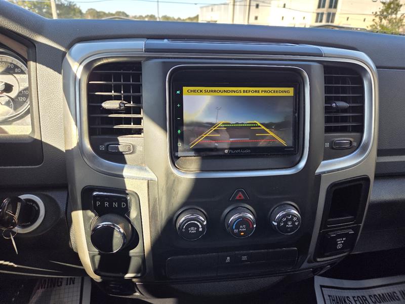 RAM 1500 SLT Quad Cab 2WD 2016