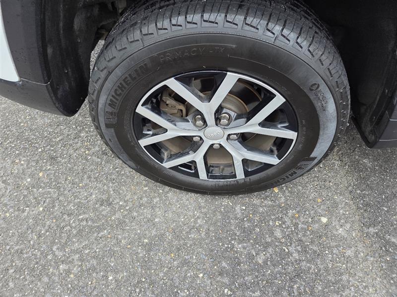 Jeep Grand Cherokee Limited 2WD 2023