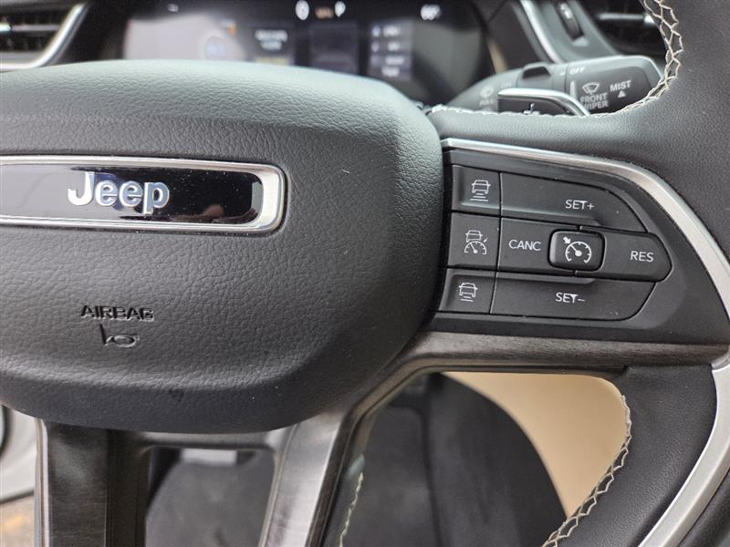 Jeep Grand Cherokee Limited 2WD 2023