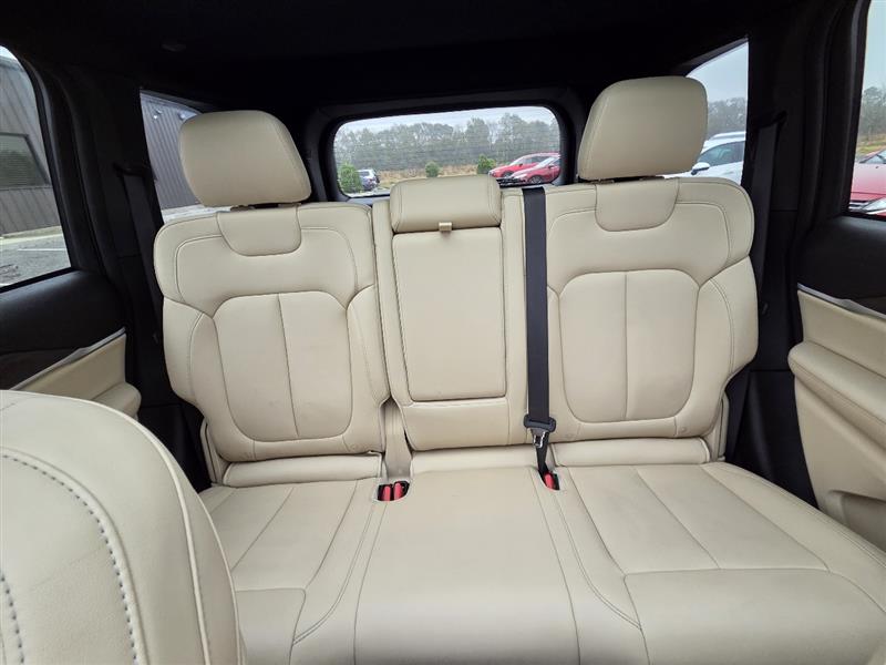 Jeep Grand Cherokee Limited 2WD 2023