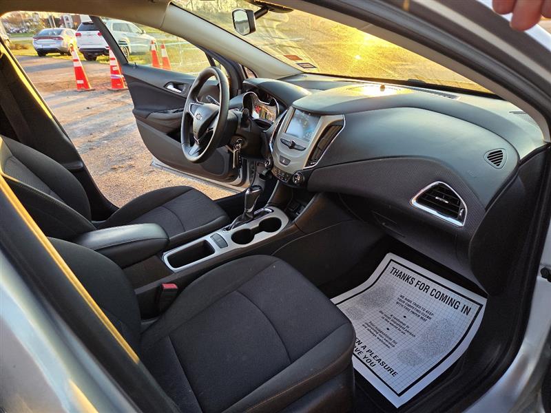 Chevrolet Cruze LS Auto 2018