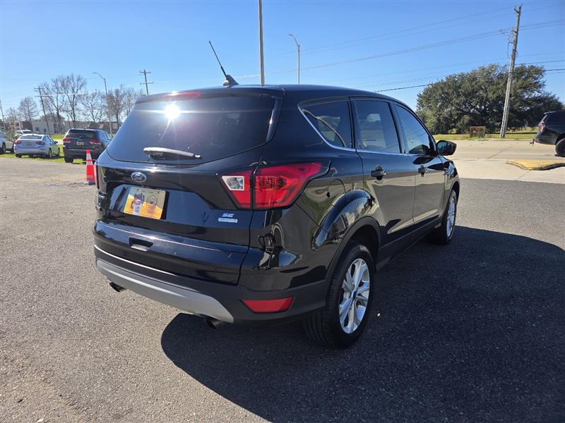 Ford Escape SE FWD 2019