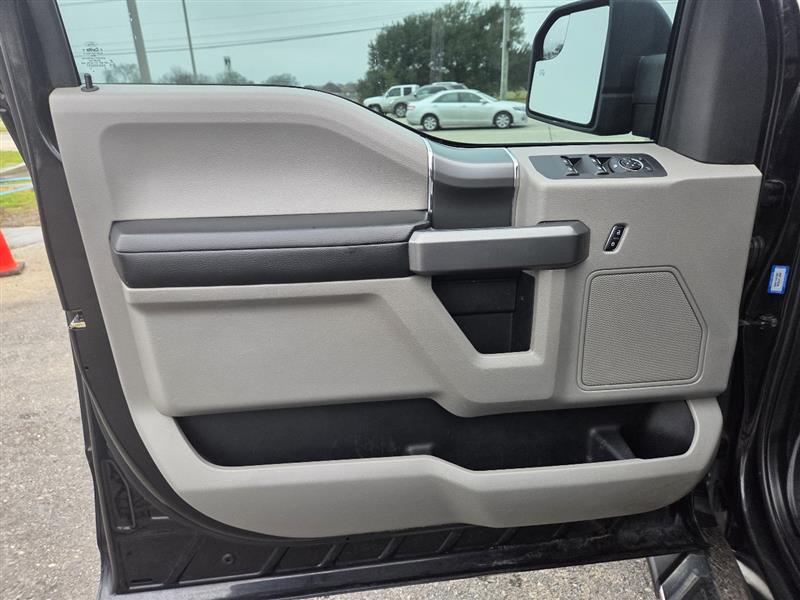 Ford F-150 XLT SuperCrew 5.5-ft. Bed 2WD 2015