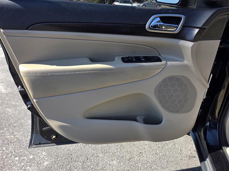 Jeep Grand Cherokee Laredo 4WD 2014