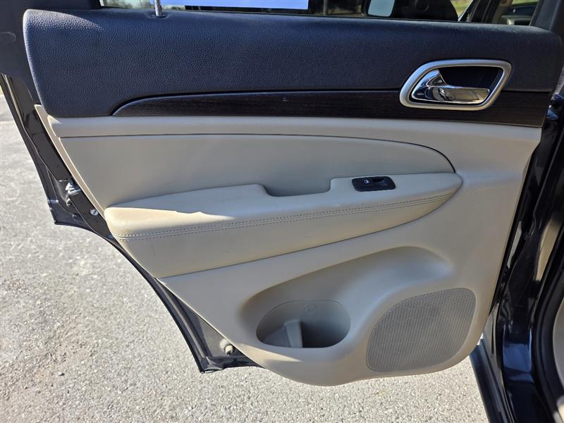 Jeep Grand Cherokee Laredo 4WD 2014