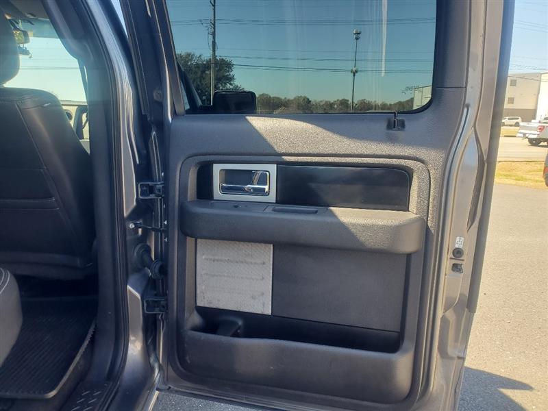 Ford F-150 Platinum SuperCrew 5.5-ft. Bed 4WD 2012