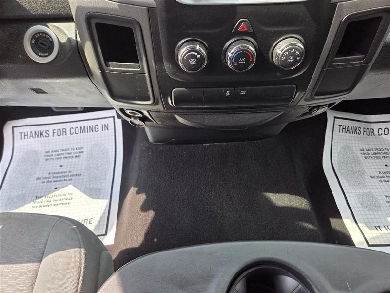 RAM 1500 Tradesman Quad Cab 2WD 2013