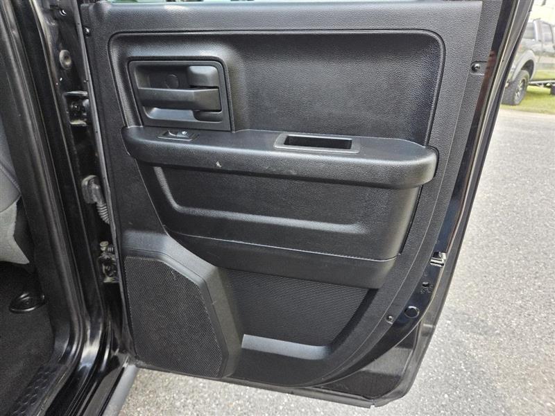 RAM 1500 Tradesman Quad Cab 2WD 2013