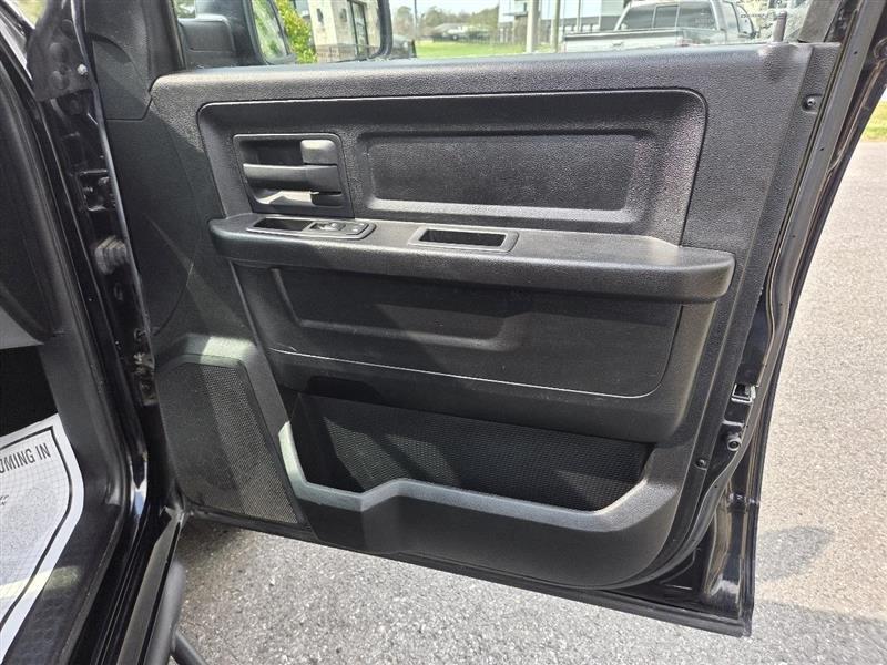 RAM 1500 Tradesman Quad Cab 2WD 2013