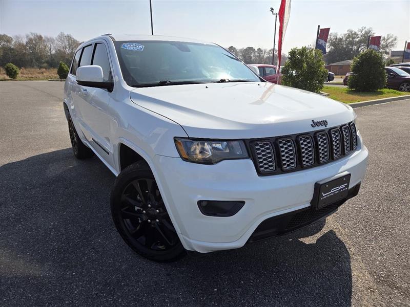 Jeep Grand Cherokee Laredo 2WD 2020