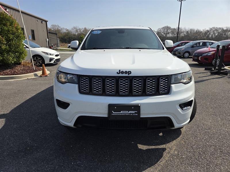 Jeep Grand Cherokee Laredo 2WD 2020