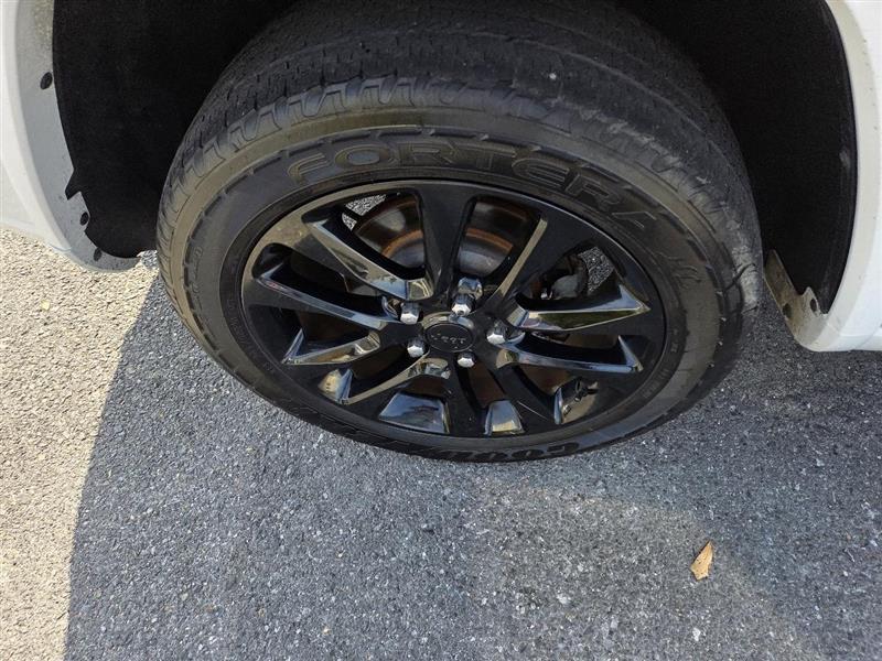 Jeep Grand Cherokee Laredo 2WD 2020