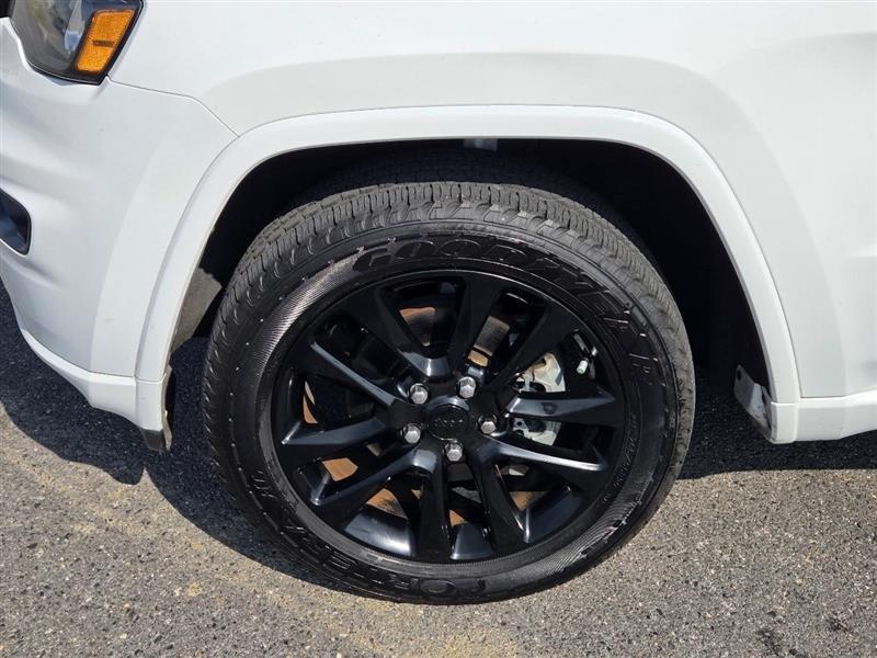 Jeep Grand Cherokee Laredo 2WD 2020