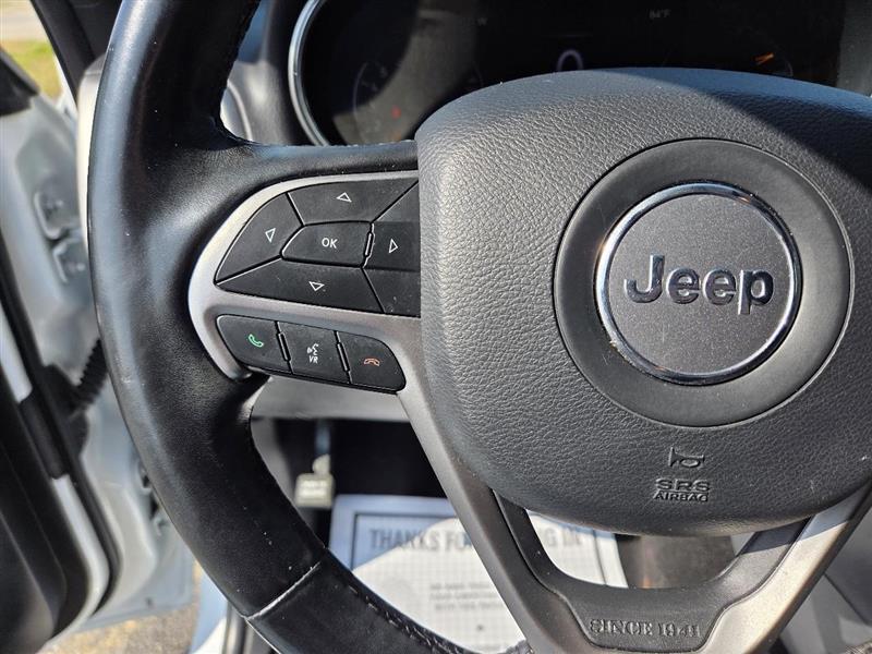 Jeep Grand Cherokee Laredo 2WD 2020