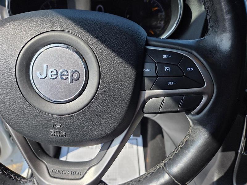 Jeep Grand Cherokee Laredo 2WD 2020