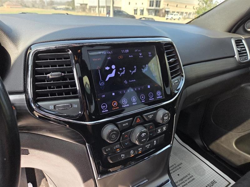 Jeep Grand Cherokee Laredo 2WD 2020