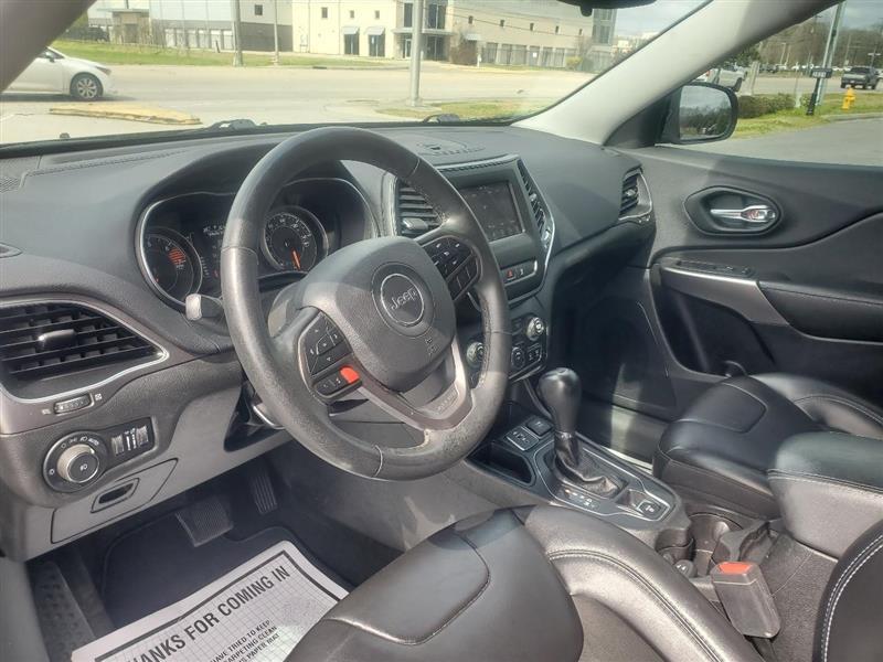 Jeep Cherokee Latitude Plus FWD 2021