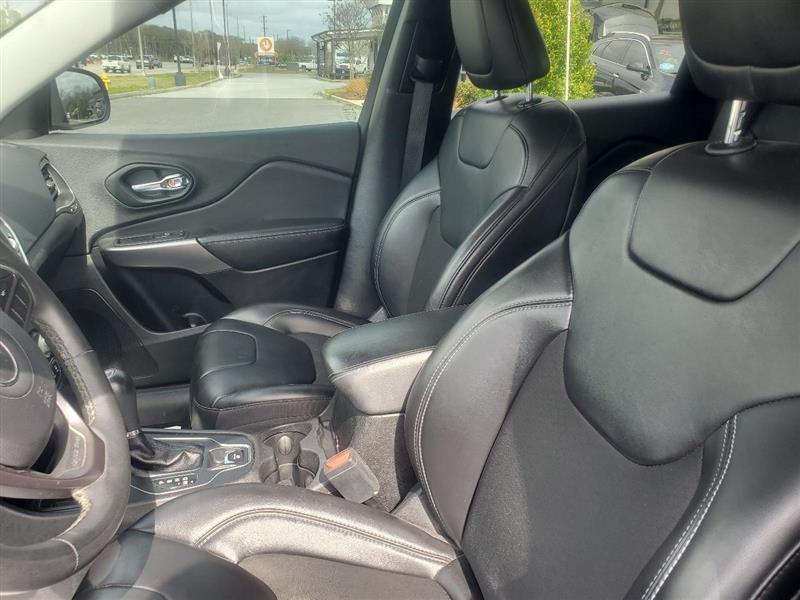 Jeep Cherokee Latitude Plus FWD 2021