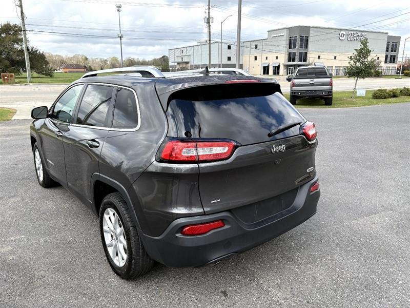Jeep Cherokee Latitude FWD 2017