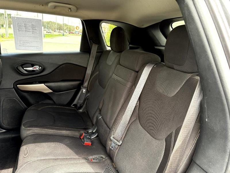 Jeep Cherokee Latitude FWD 2017