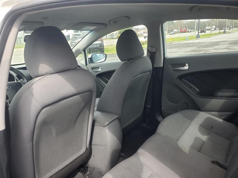 Kia Forte LX 6A 2017