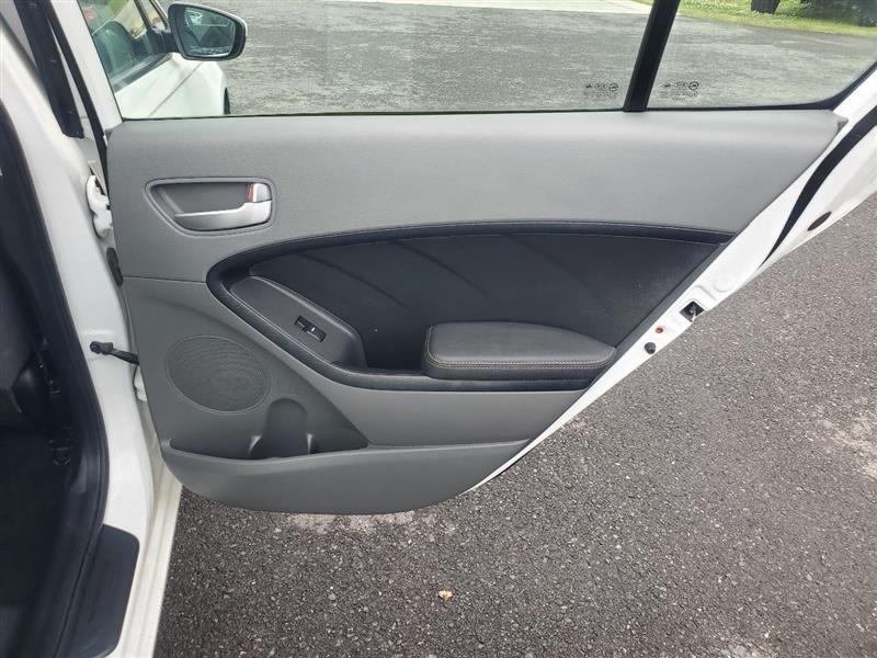 Kia Forte LX 6A 2017