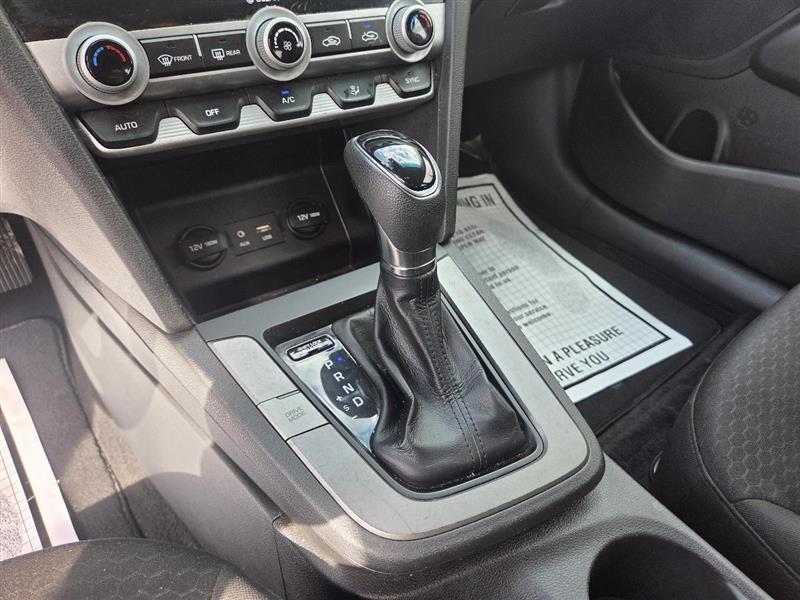 Hyundai Elantra Limited 2020