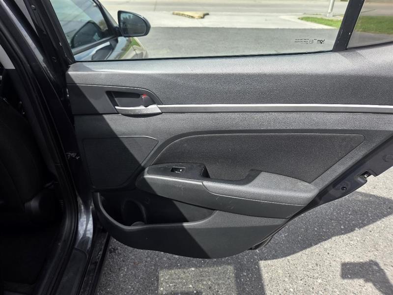 Hyundai Elantra Limited 2020