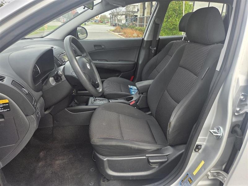 Hyundai Elantra Touring GLS Automatic 2012