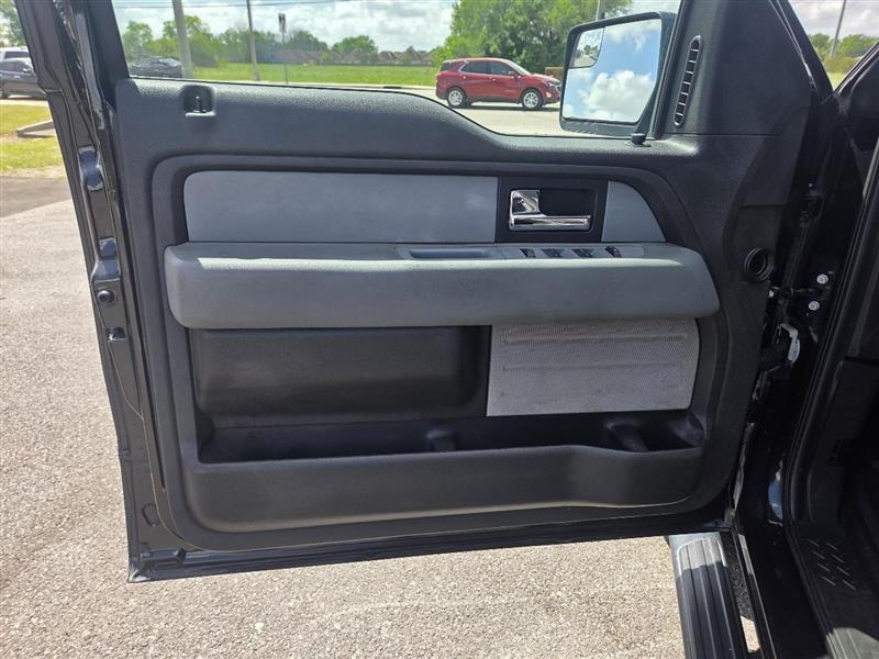 Ford F-150 Platinum SuperCrew 5.5-ft. Bed 2WD 2014