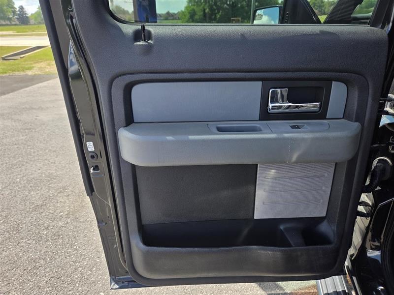 Ford F-150 Platinum SuperCrew 5.5-ft. Bed 2WD 2014