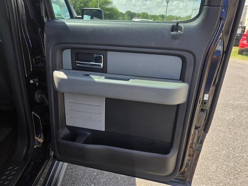 Ford F-150 Platinum SuperCrew 5.5-ft. Bed 2WD 2014