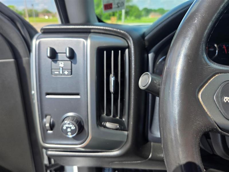 Chevrolet Silverado 1500 LT Crew Cab 2WD 2018