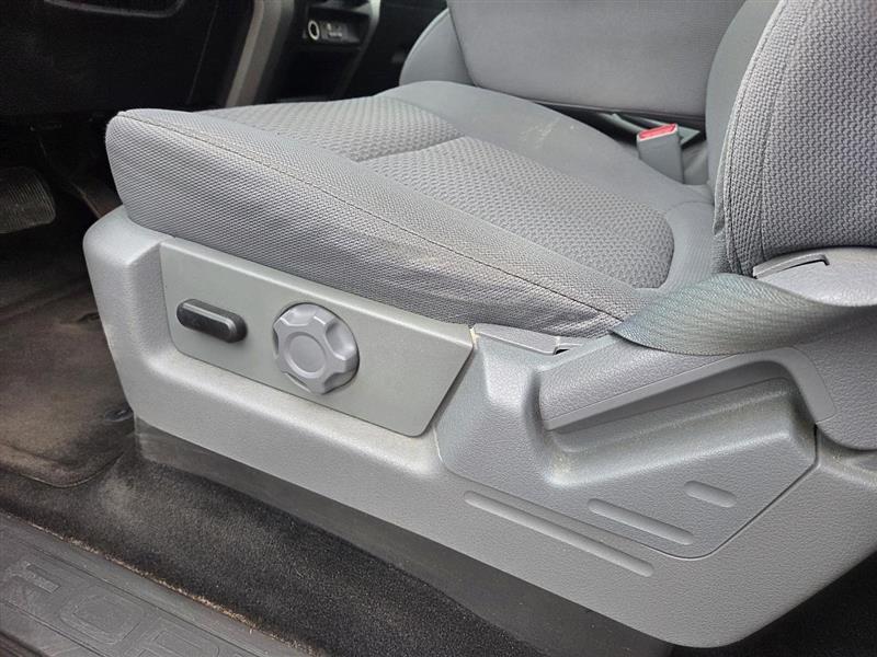 Ford F-150 XLT SuperCrew 5.5-ft. Bed 2WD 2012