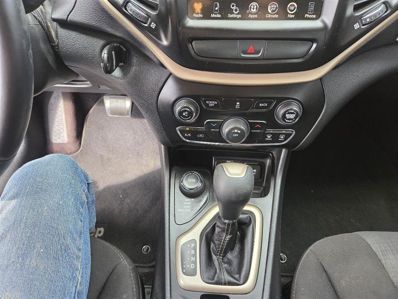 Jeep Cherokee Latitude 4WD 2017