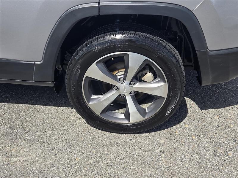 Jeep Cherokee Limited FWD 2020